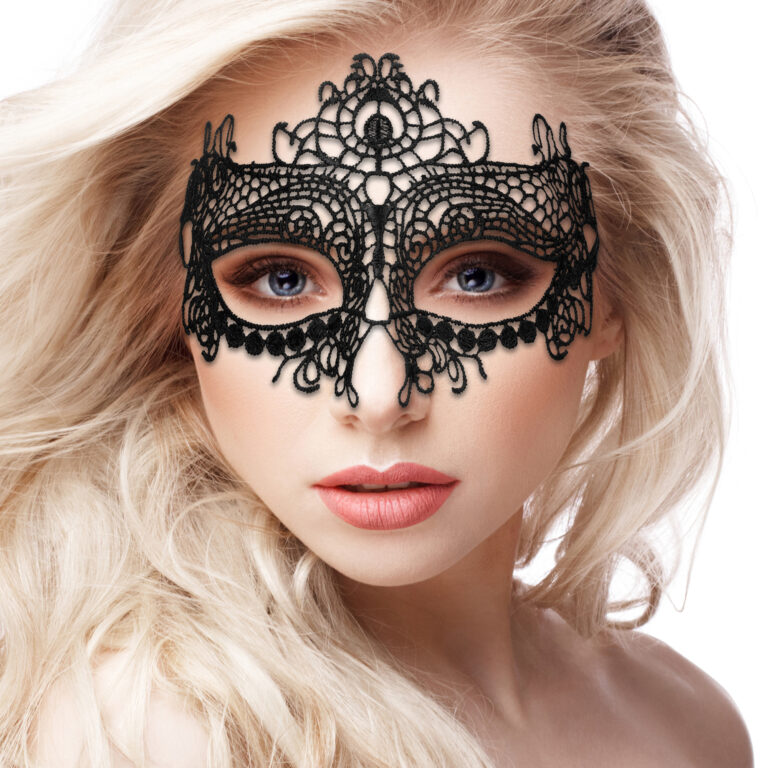 Queen Mask. Ouch!